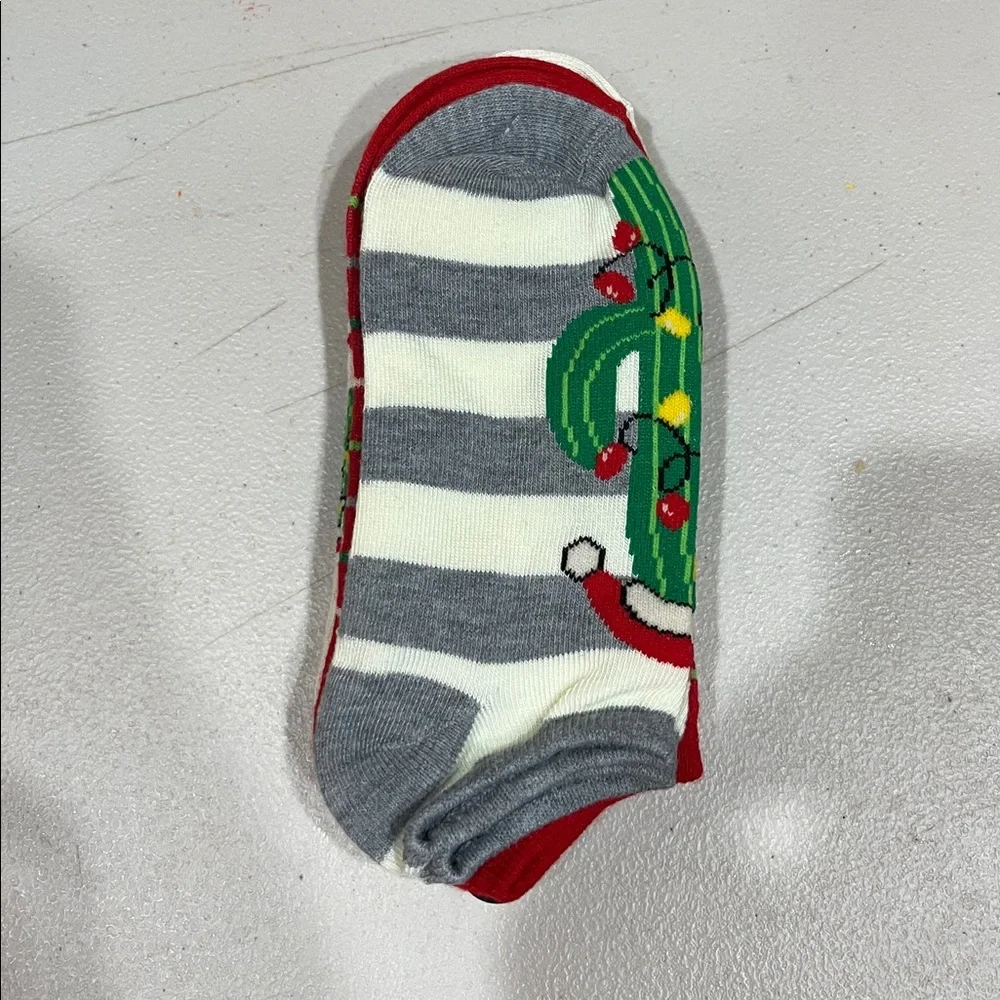 Holiday No show Holiday Socks shoe size 4–10 new